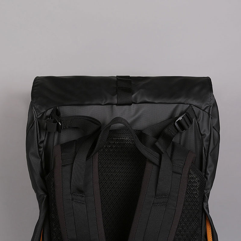 черный рюкзак The North Face Itinerant 30L T92ZEGJK3 - цена, описание, фото 4